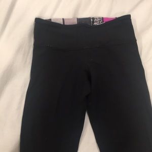 Lululemon Athletica Cropped leggings Size 2
